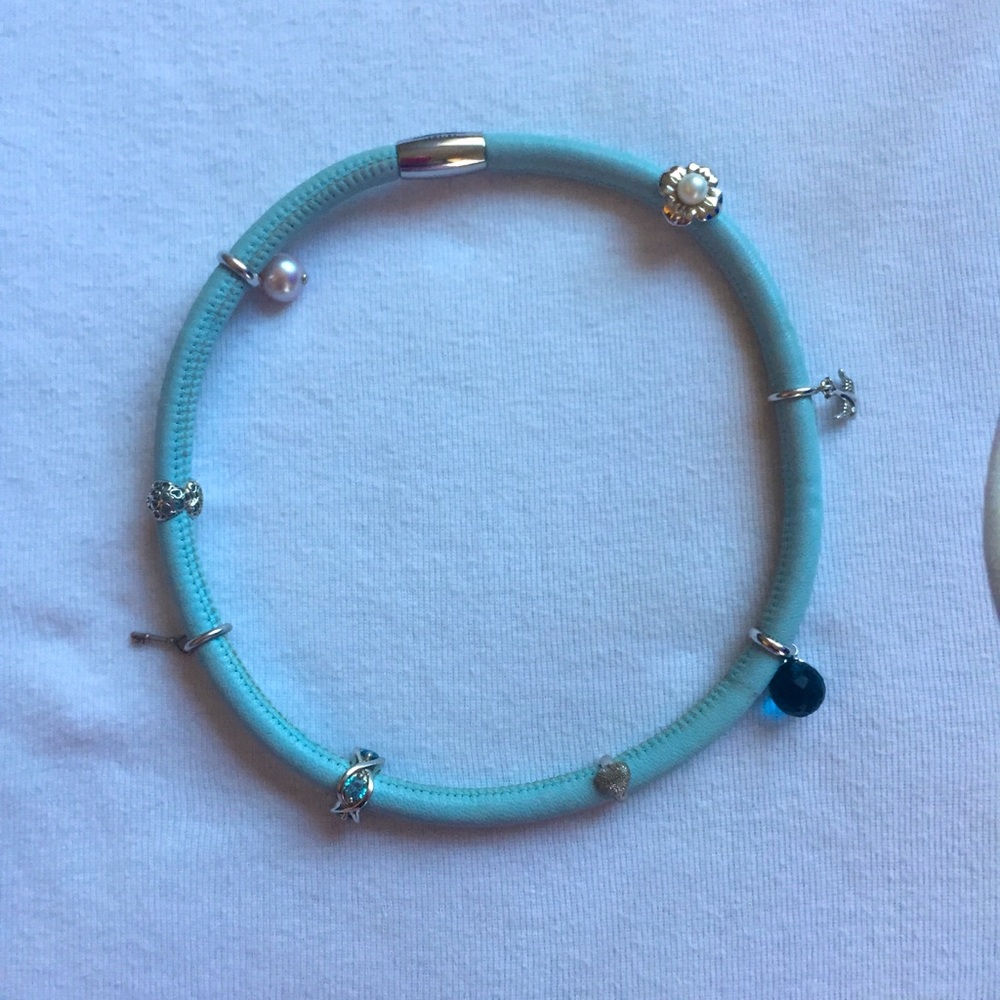 Women’s 15” double loop Jennifer Lopez bracelet